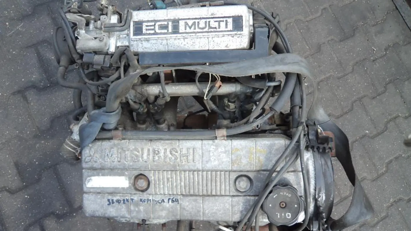 Двигатель к Mitsubishi Space Wagon 1998