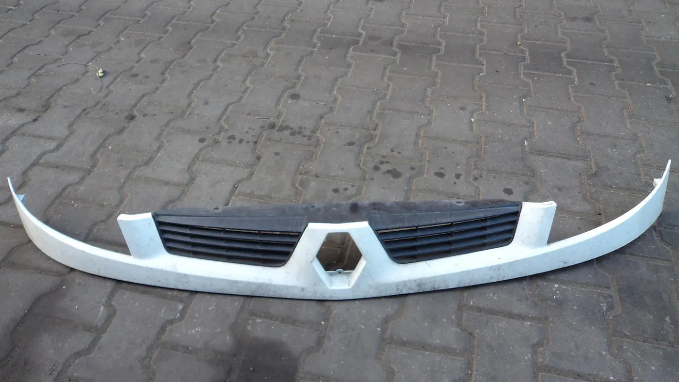 Решетка радиатора к Renault Kangoo 2006
