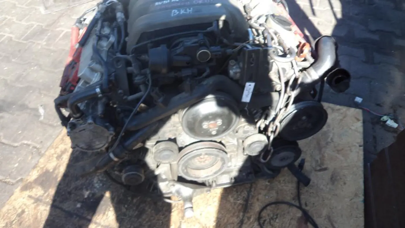 Двигатель к Audi A6 2007