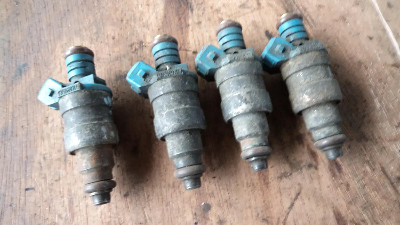 Форсунка к Audi 80 1993