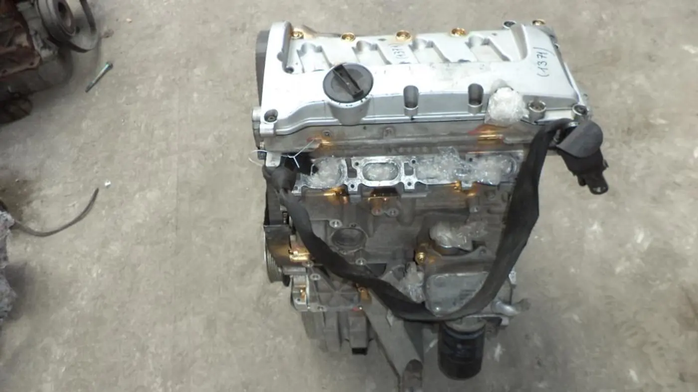 Двигатель к Audi A6 2002