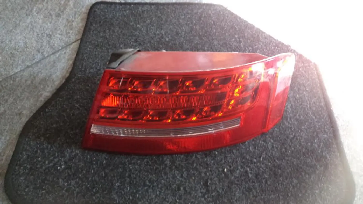 Фонарь задний правый к Audi A5 2009