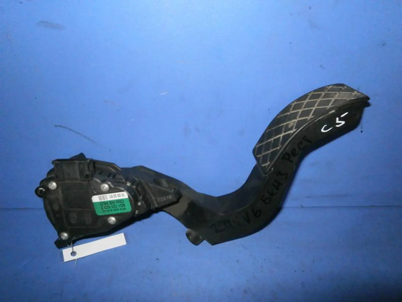 Педаль газа к Audi A6 2001