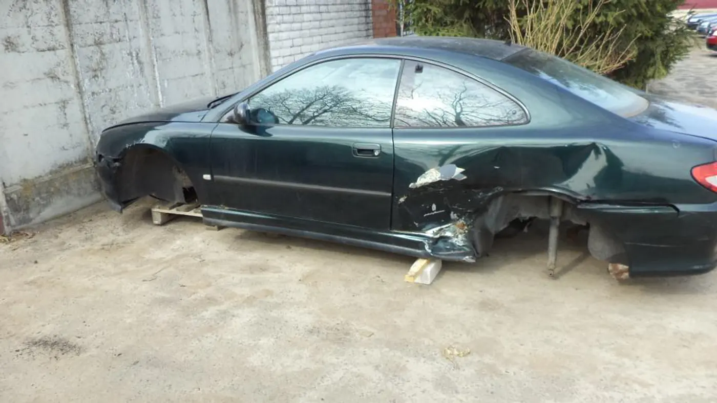 Четверть задняя левая к Peugeot 406 1999