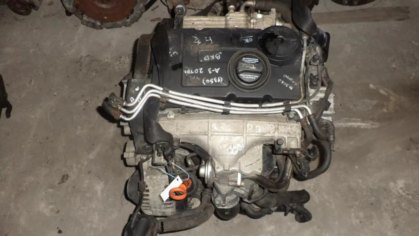 Двигатель к Audi A3 2005