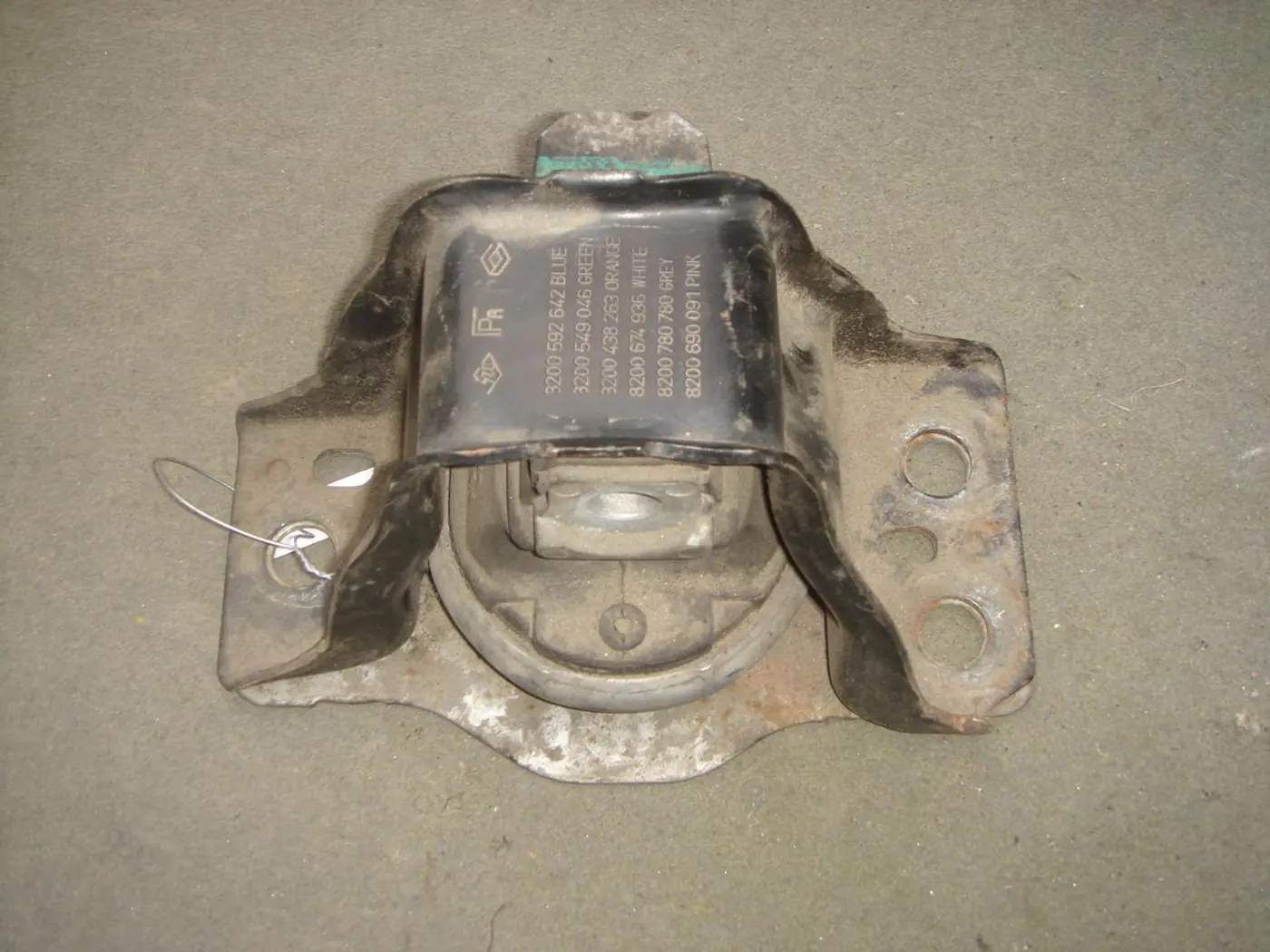 Подушка крепления двигателя к Renault Megane 2007