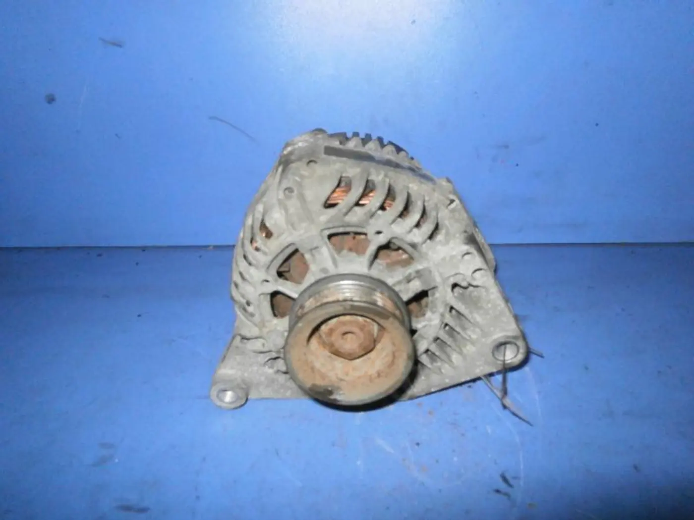 Генератор к Audi A4 1999