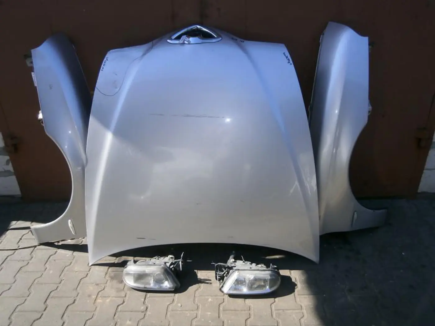 Фара левая к Alfa Romeo 166 2001