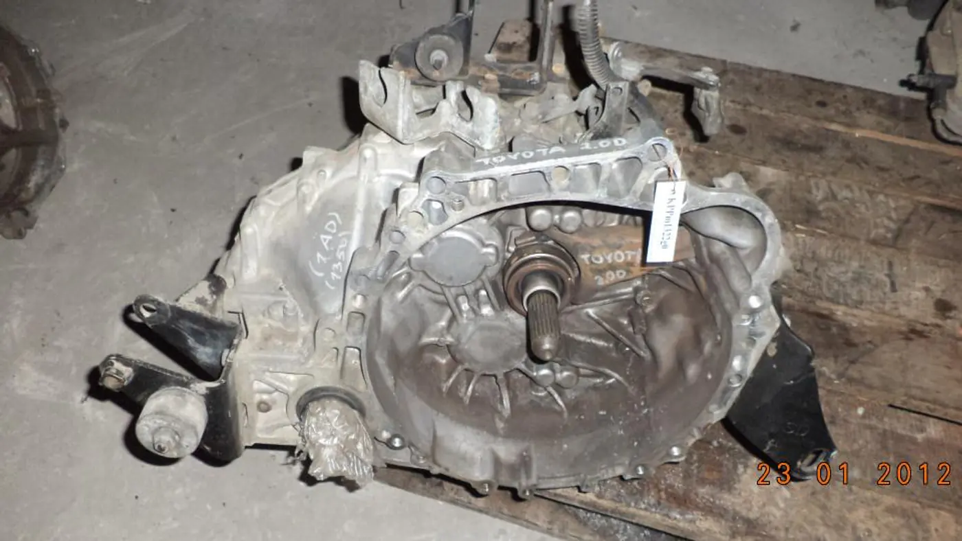 КПП механическая (МКПП) к Toyota Avensis 2006