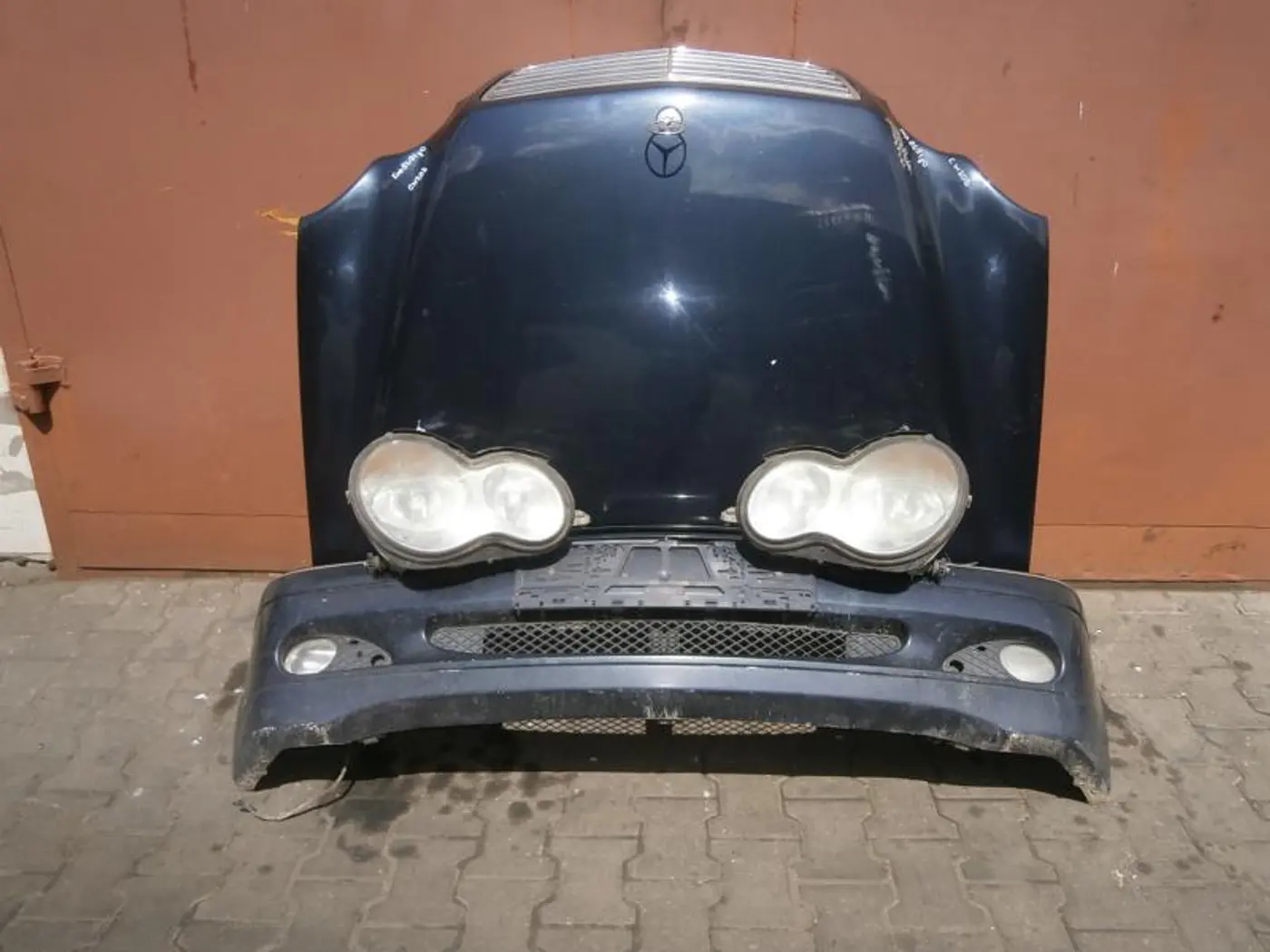 Фара левая к Mercedes-Benz 100 2002
