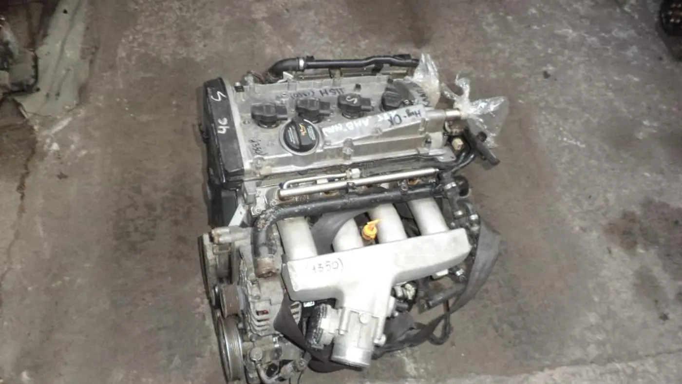 Двигатель к Audi A4 2002