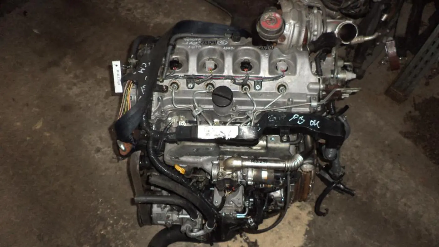 Двигатель к Toyota Auris 2008