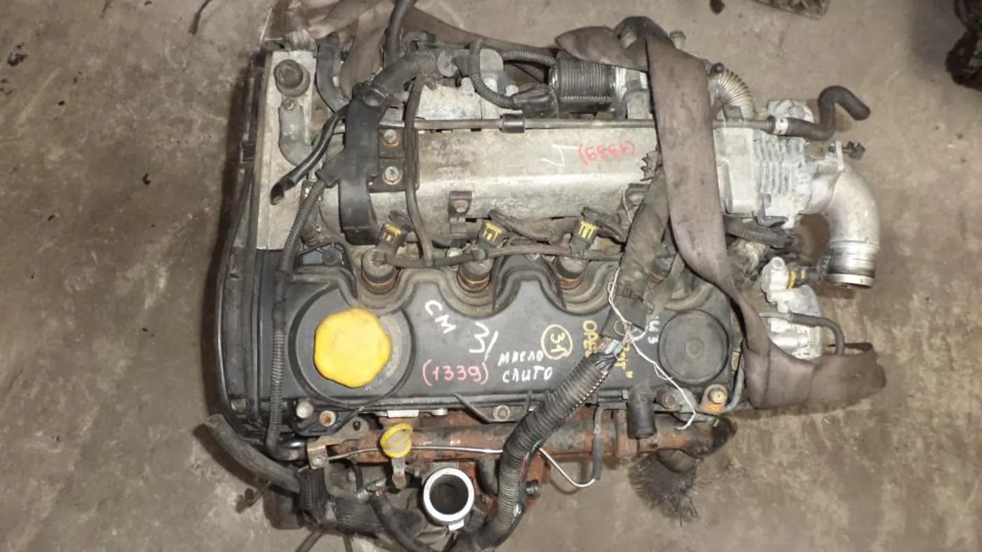 Двигатель к Opel Signum 2007