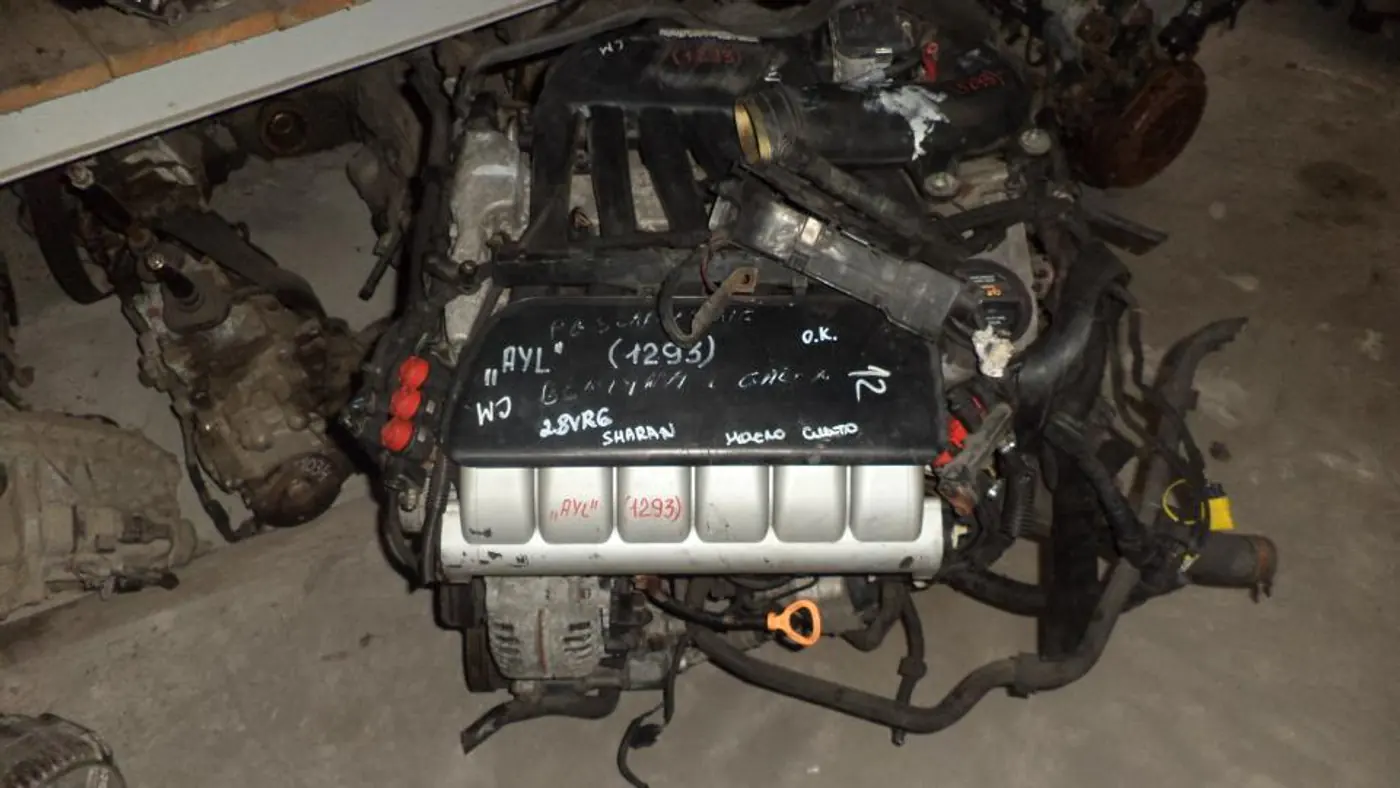 Двигатель к SEAT Alhambra 2005