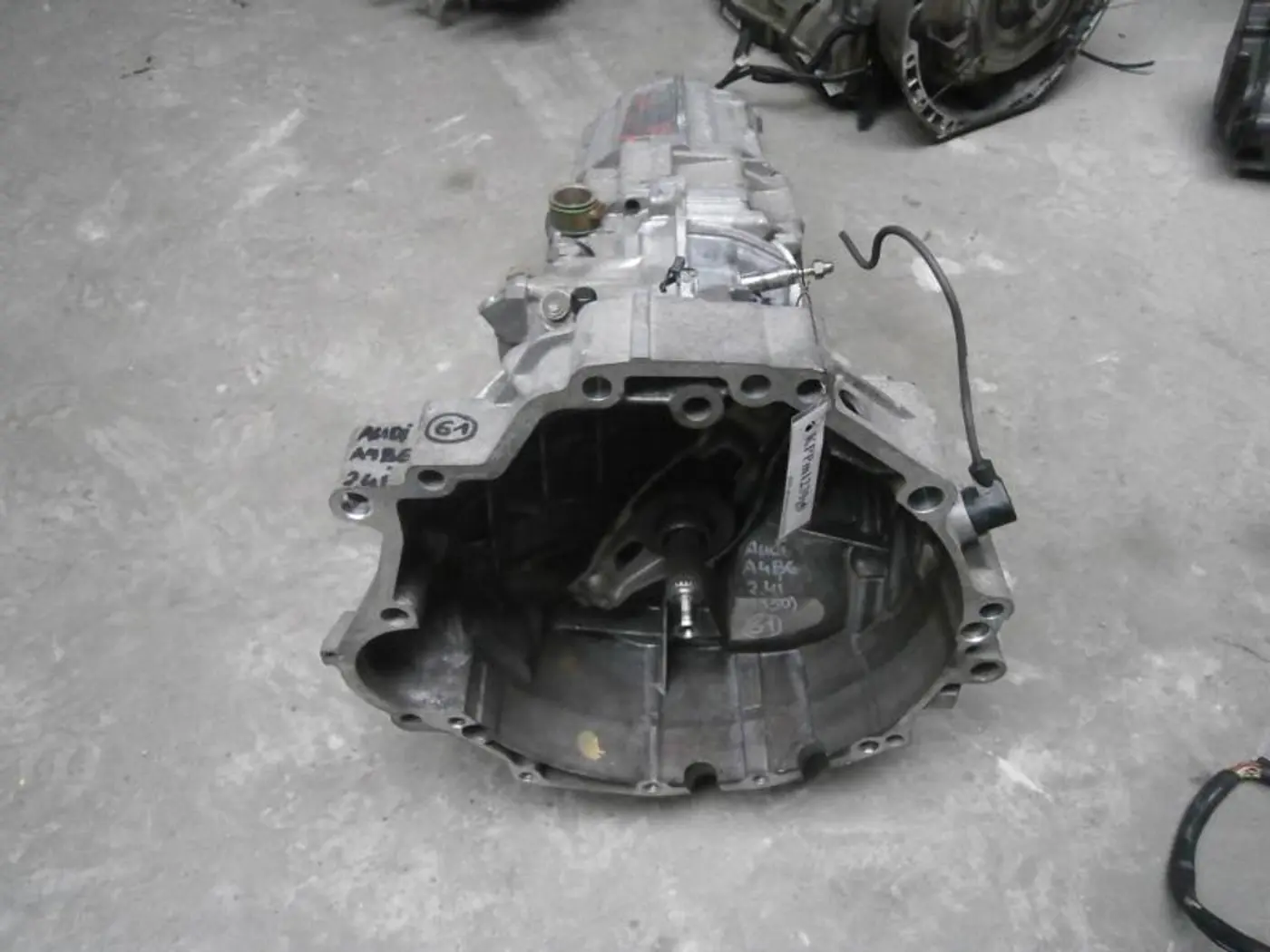 КПП механическая (МКПП) к Audi A4 2003