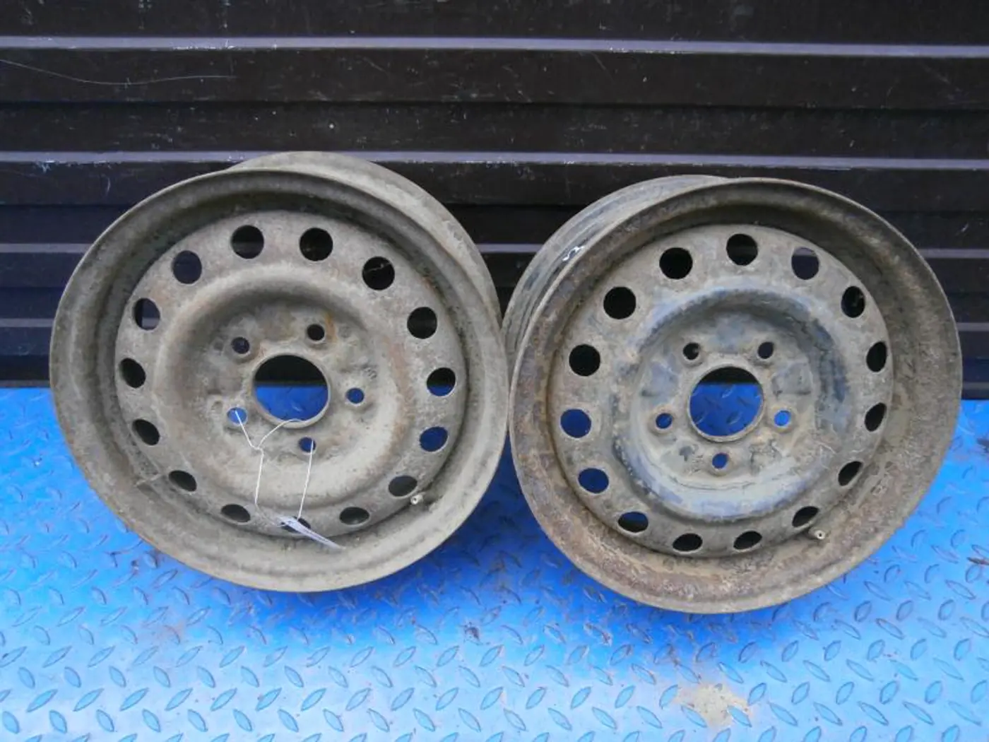 Диск штампованный к Mazda 626 1990