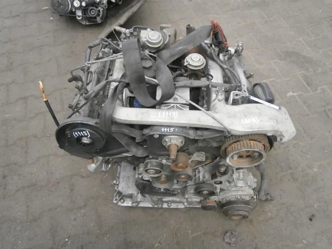 Двигатель к Volkswagen Passat 1999