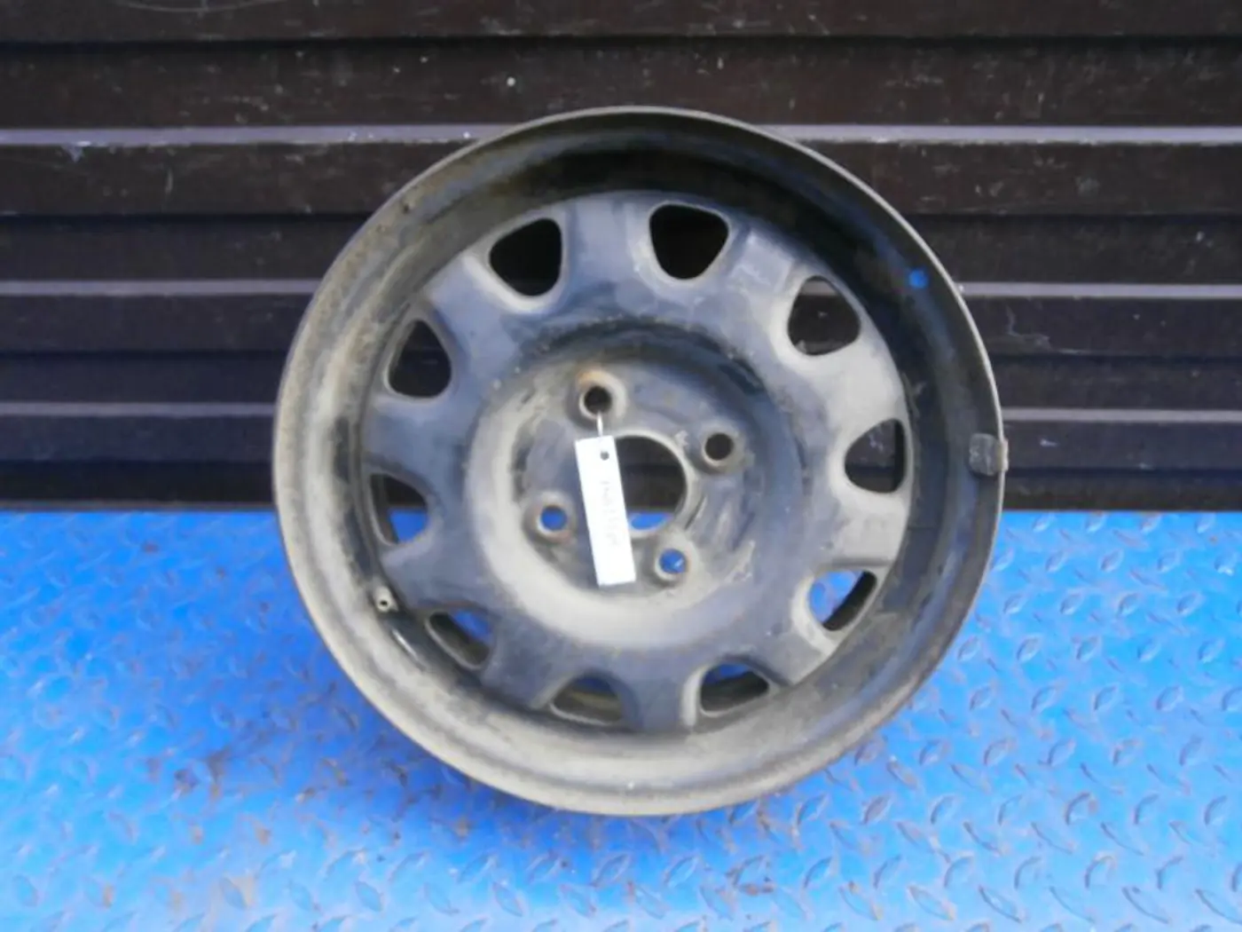 Диск штампованный к Suzuki Swift 1996