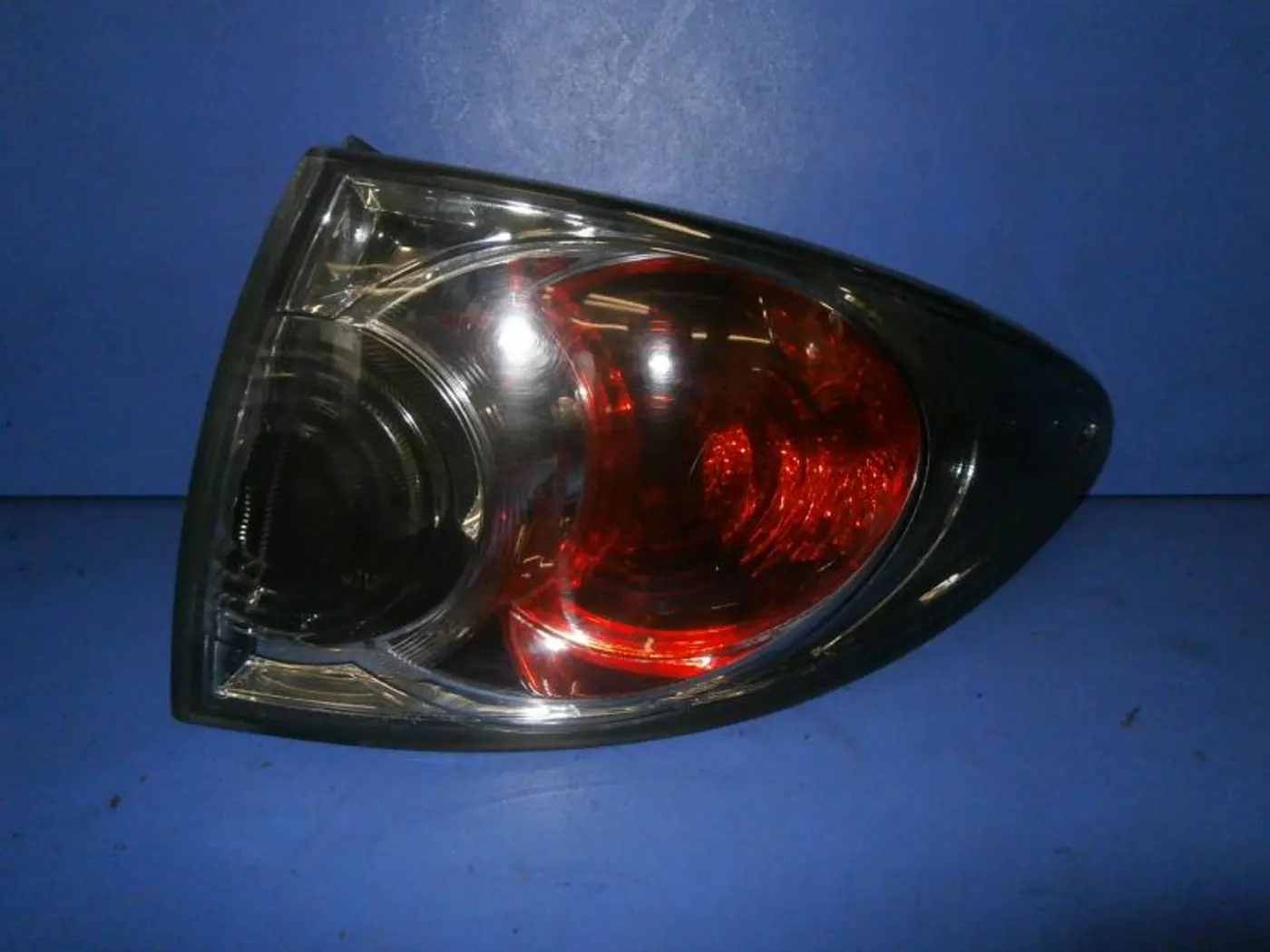 Фонарь задний правый к Mazda 6 2006