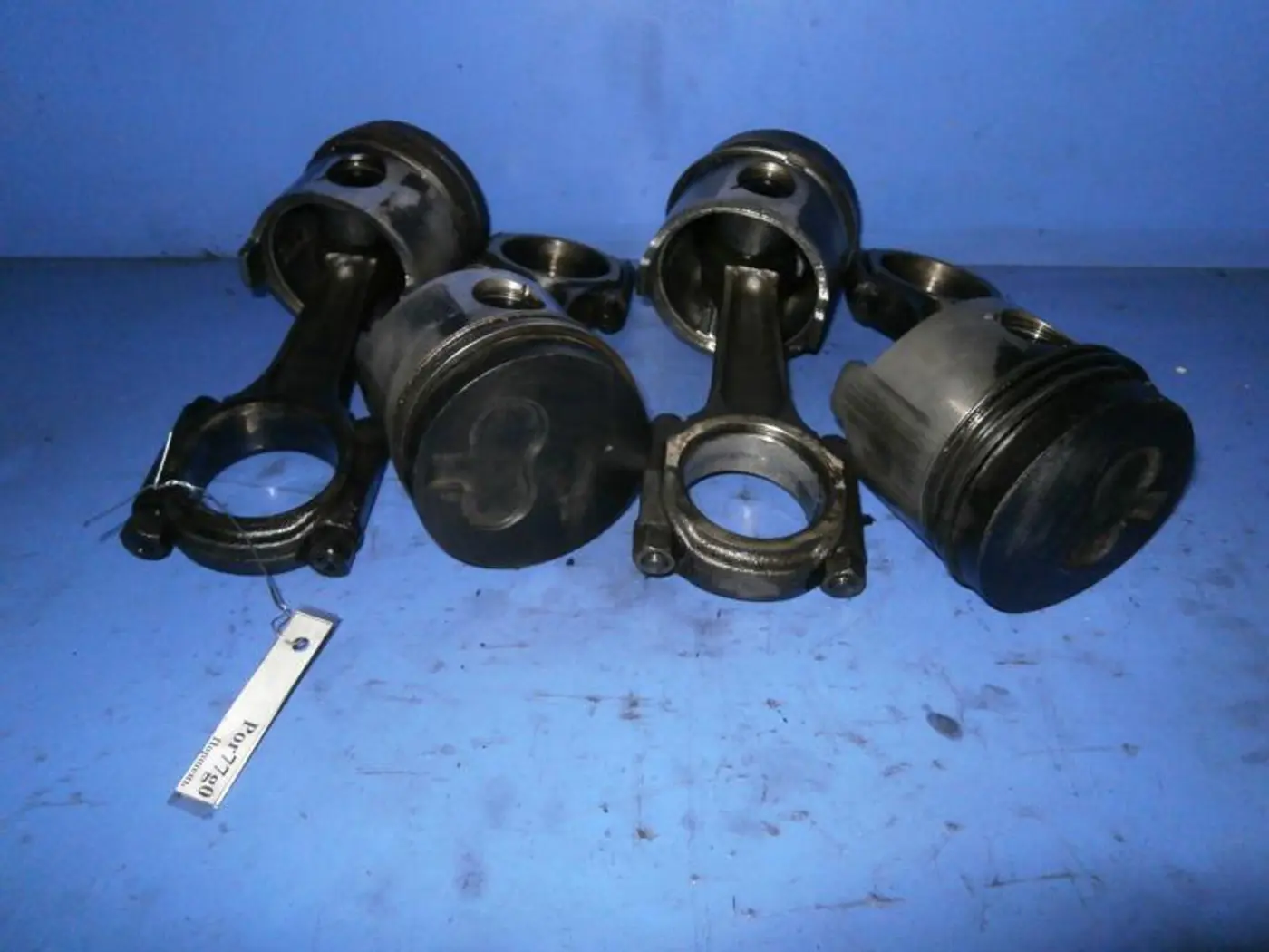 Поршень к Peugeot 306 1994