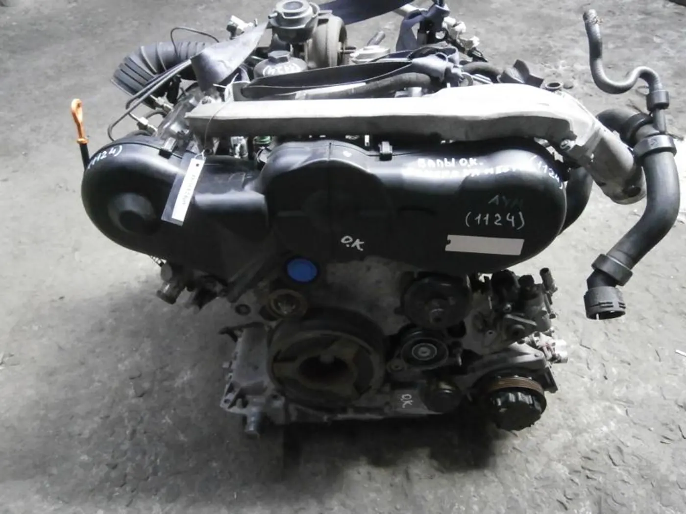 Двигатель к Audi A4 2001