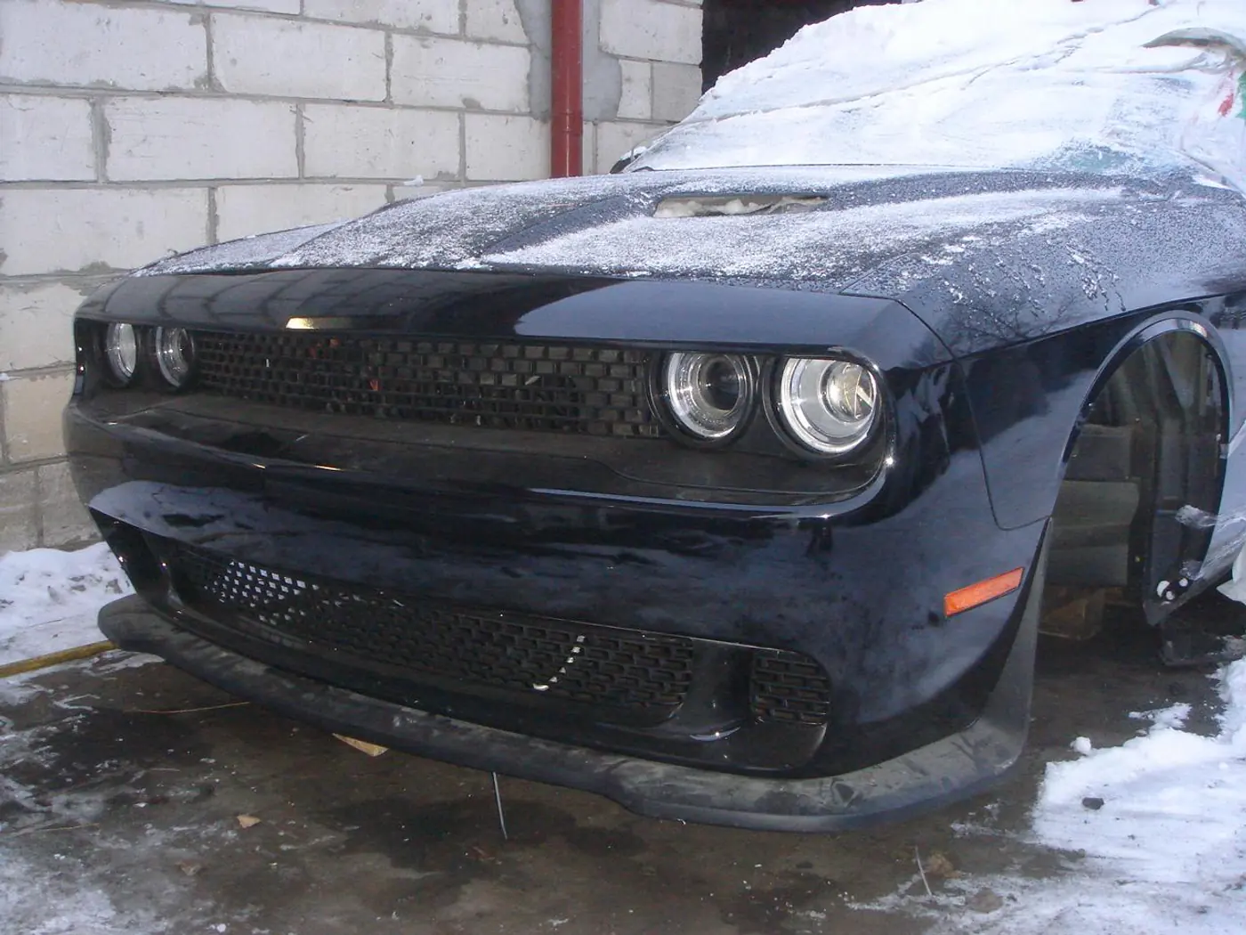 Фара правая к Dodge Challenger 2018