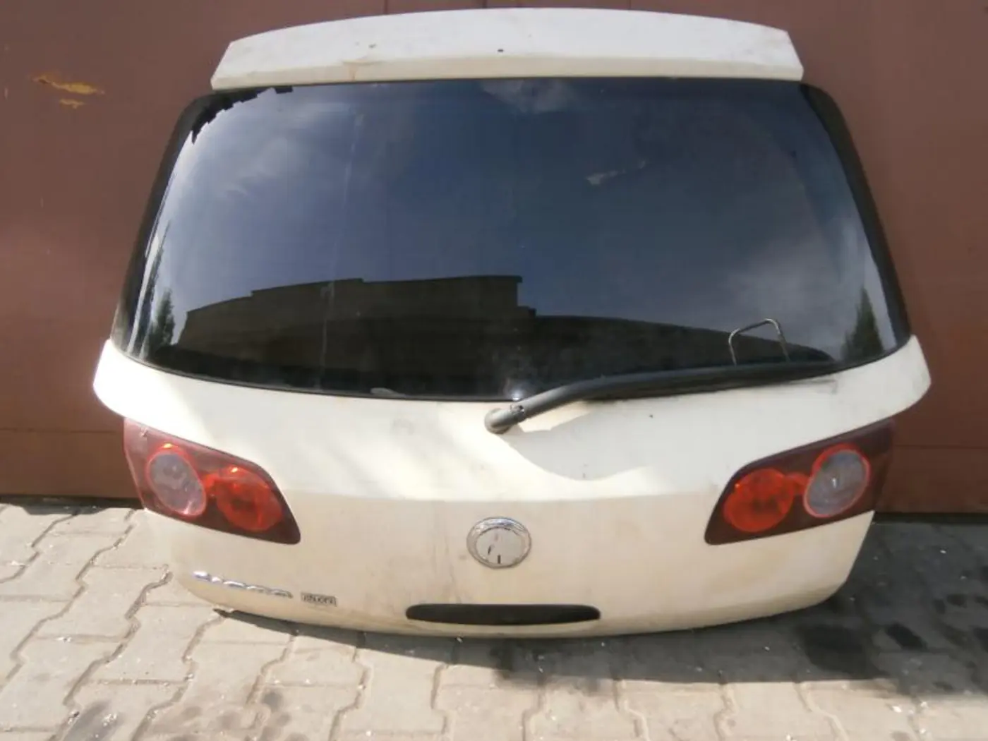 Крышка багажника (дверь 3-5) к Fiat Croma 2006