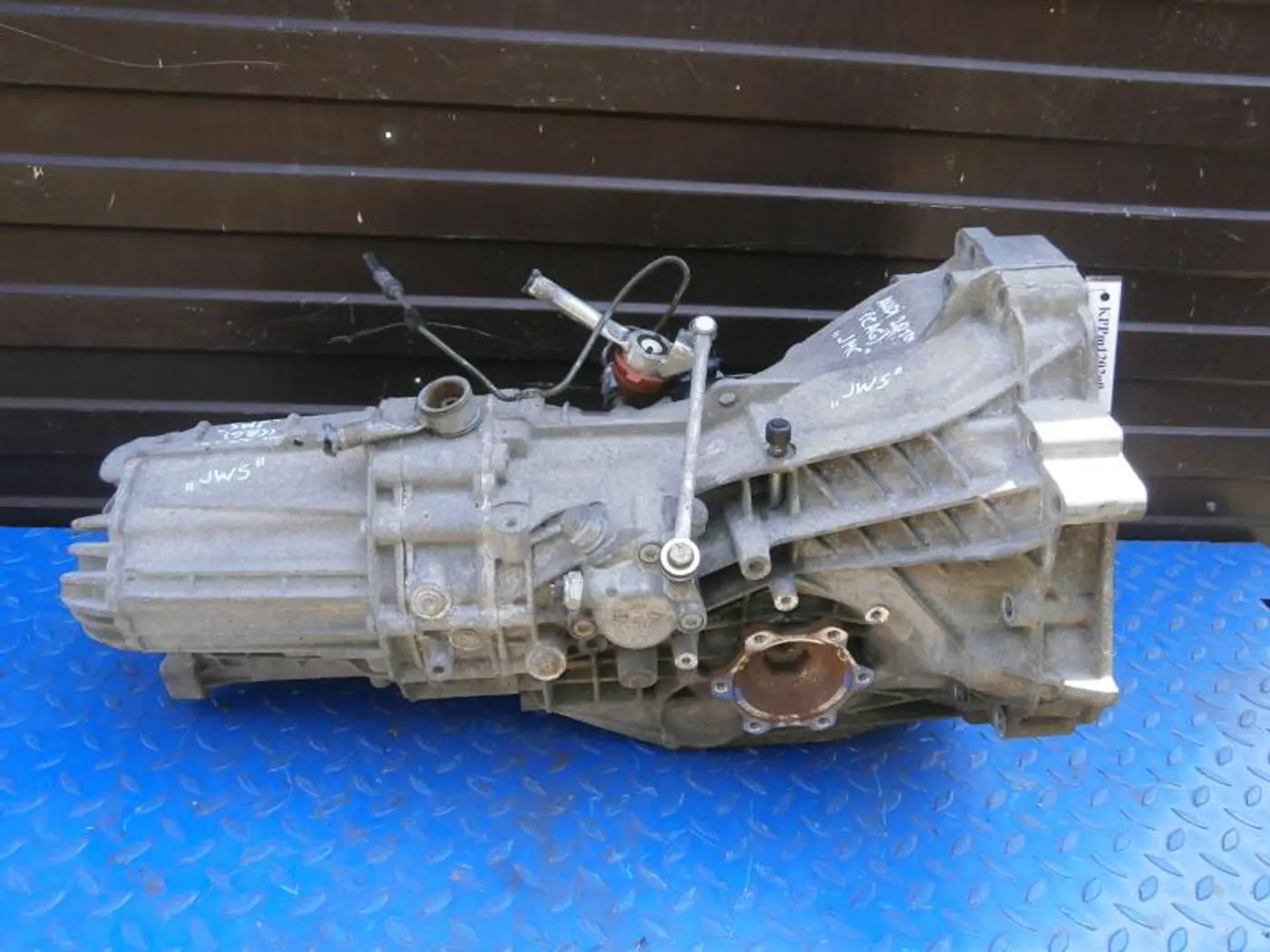 КПП механическая (МКПП) к Audi A4 2009