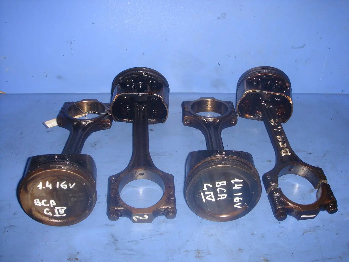 Шатун к SEAT Leon 2003