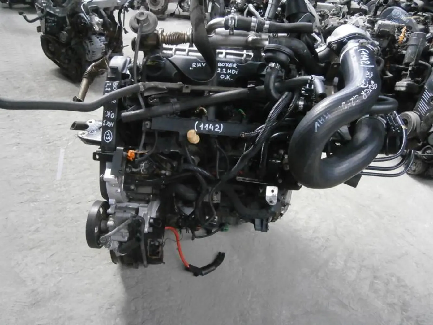 Двигатель к Peugeot  2002