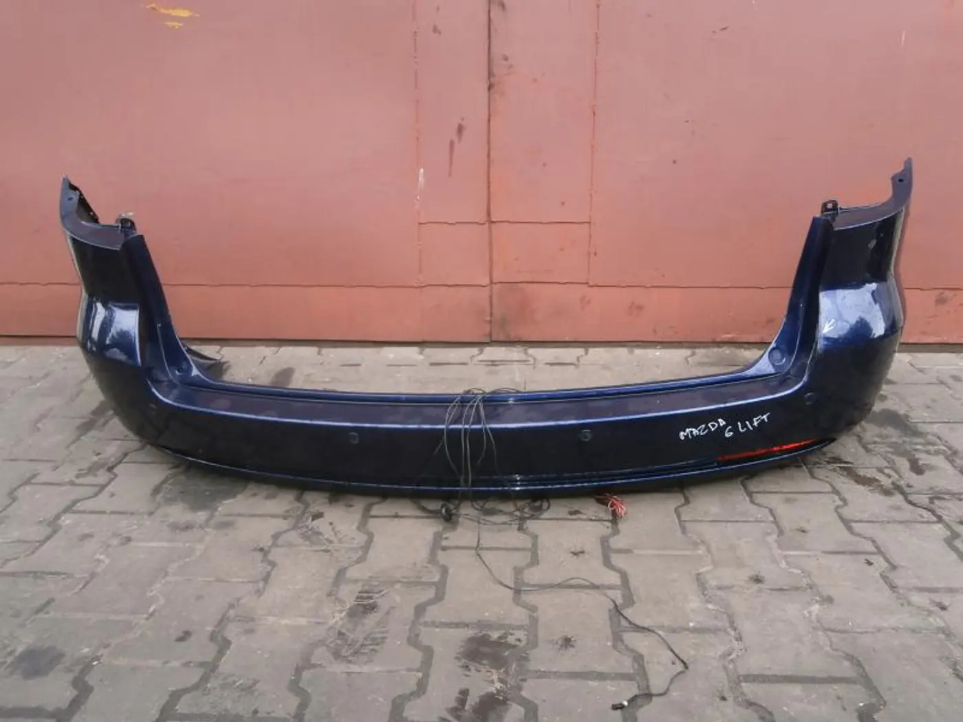 Бампер задний к Mazda 6 2003