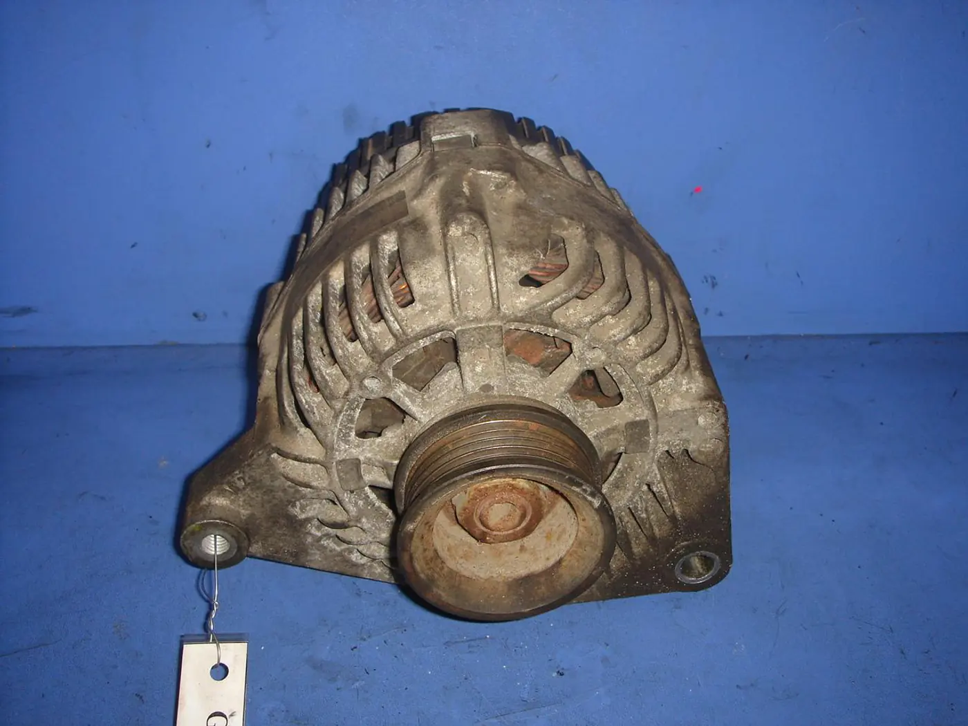 Генератор к Audi A6 1998