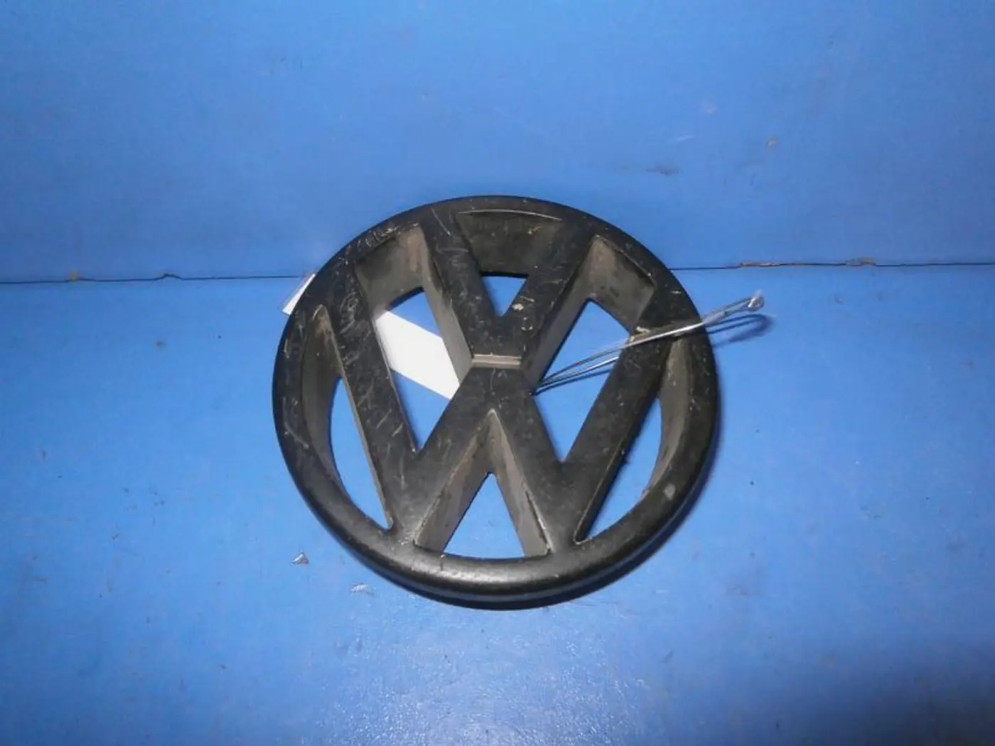 Эмблема к Volkswagen Passat 1992