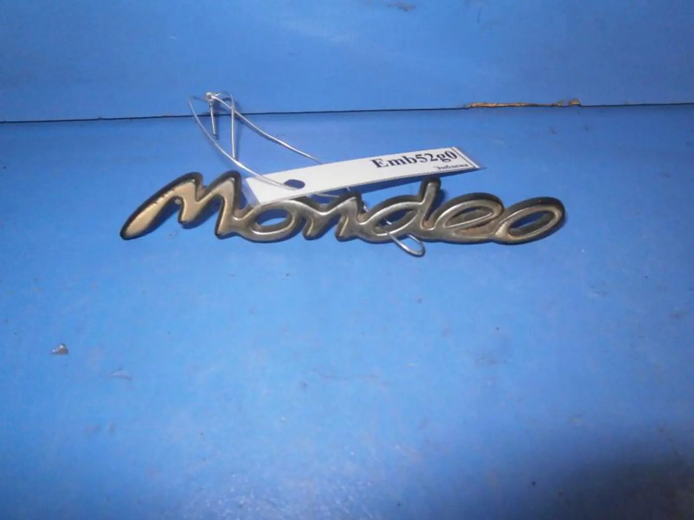 Эмблема к Ford Mondeo 1995