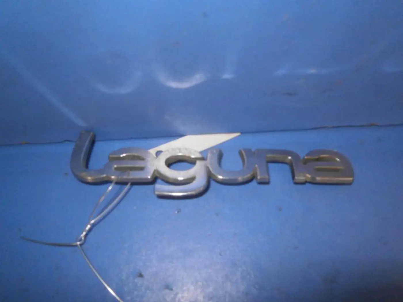 Эмблема к Renault Laguna 1997