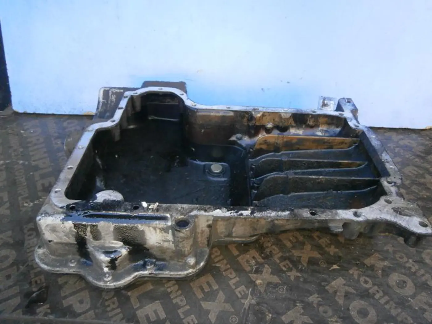 Поддон к Audi A6 2000