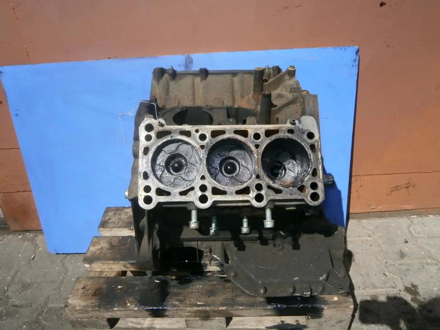 Блок цилиндров к Audi A6 2000