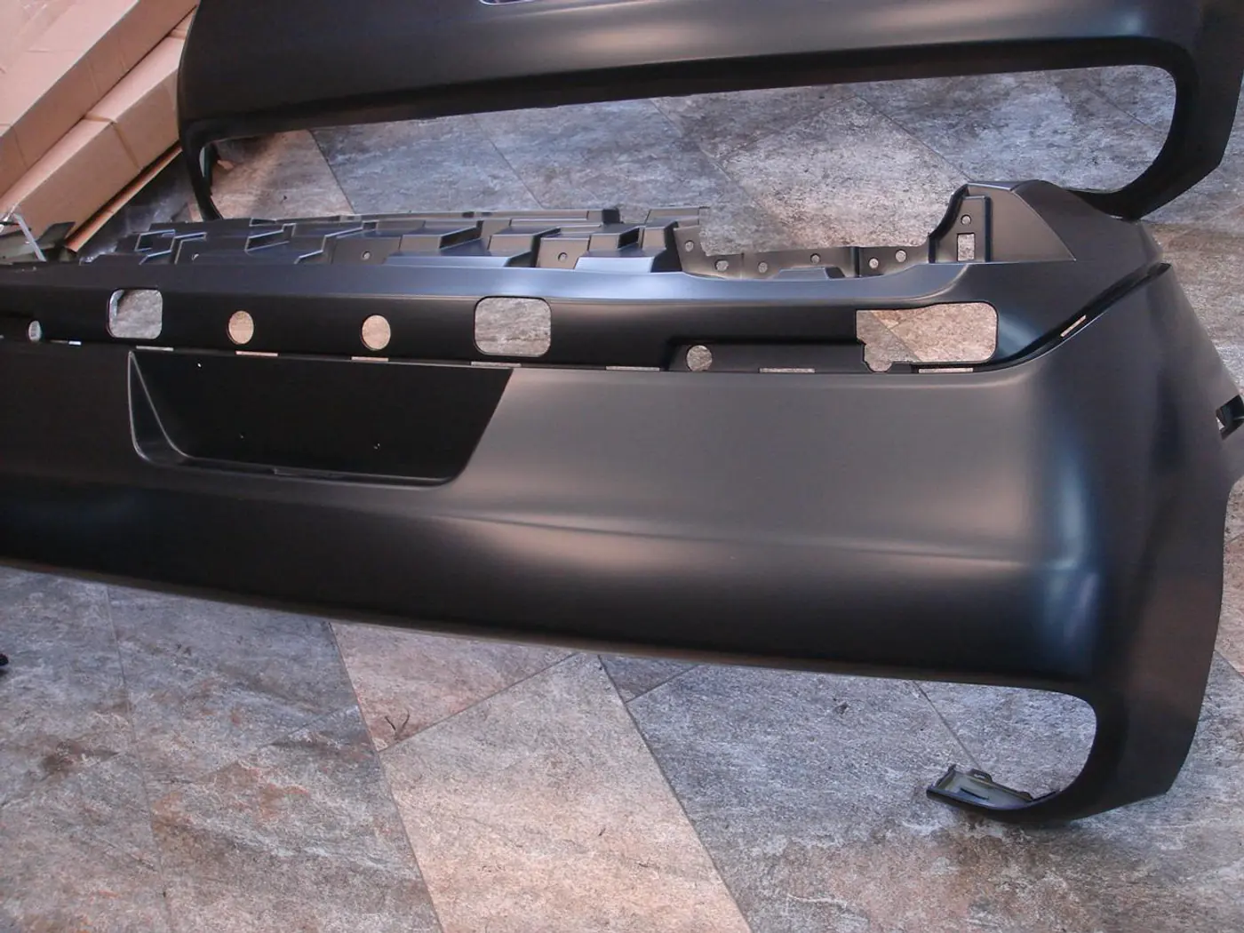 Бампер задний к Dodge Challenger 2019