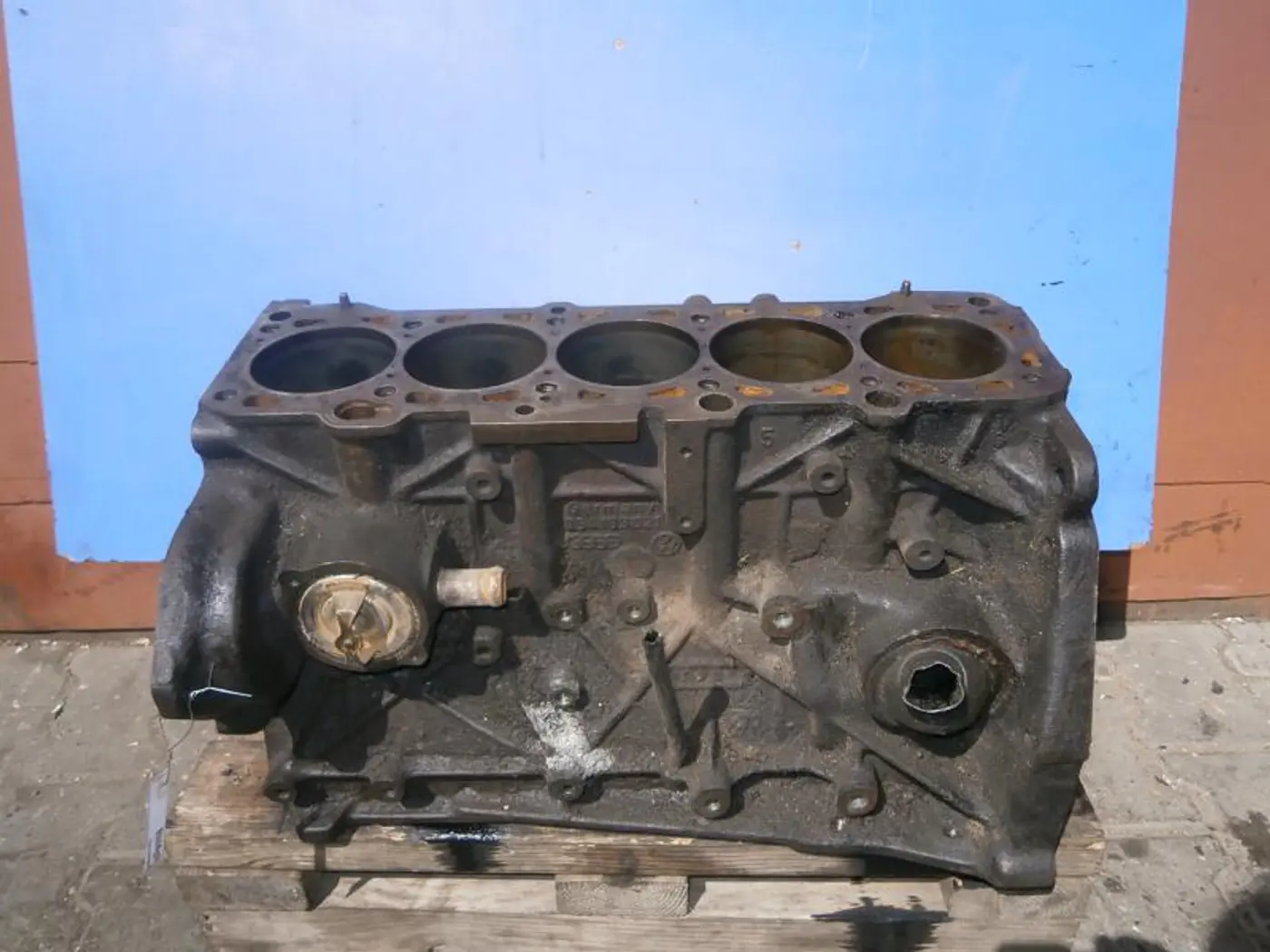 Блок цилиндров к Audi 90 1990