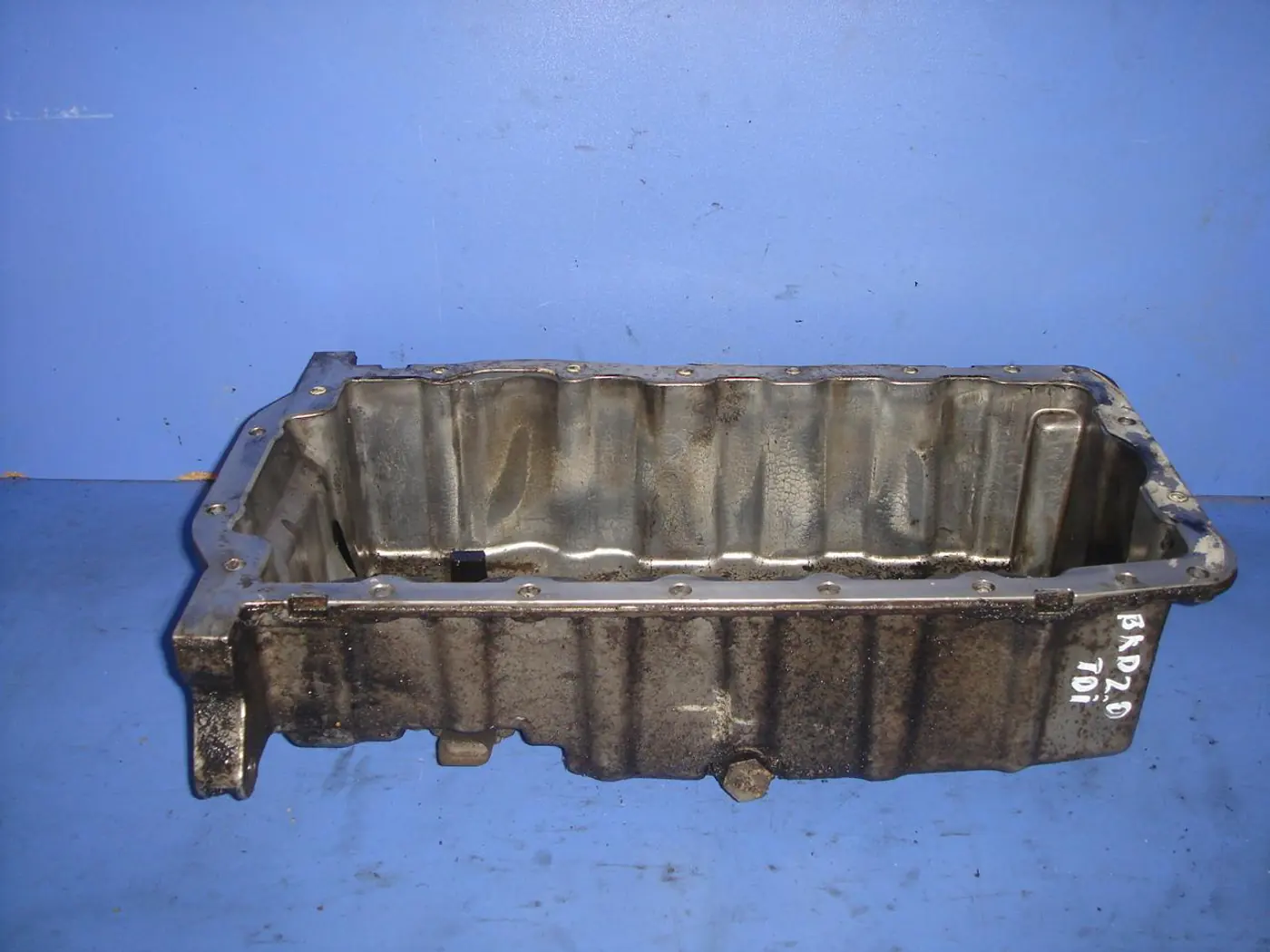 Поддон к Volkswagen Passat 2006