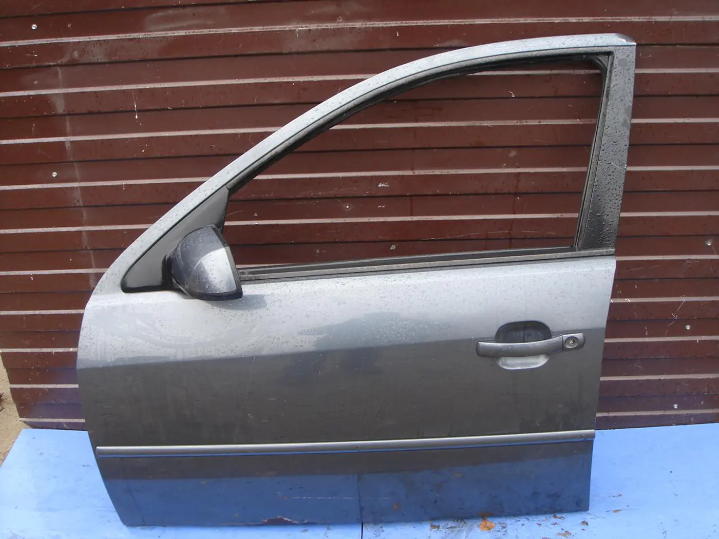 Дверь передняя левая к Ford Mondeo 2003
