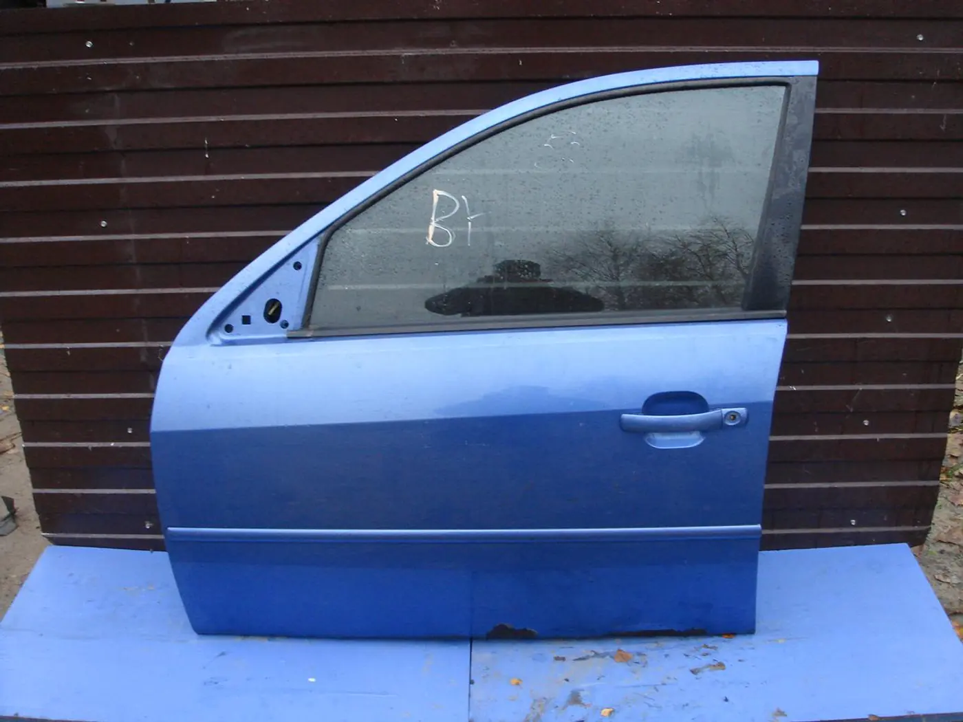 Дверь передняя левая к Ford Mondeo 2001