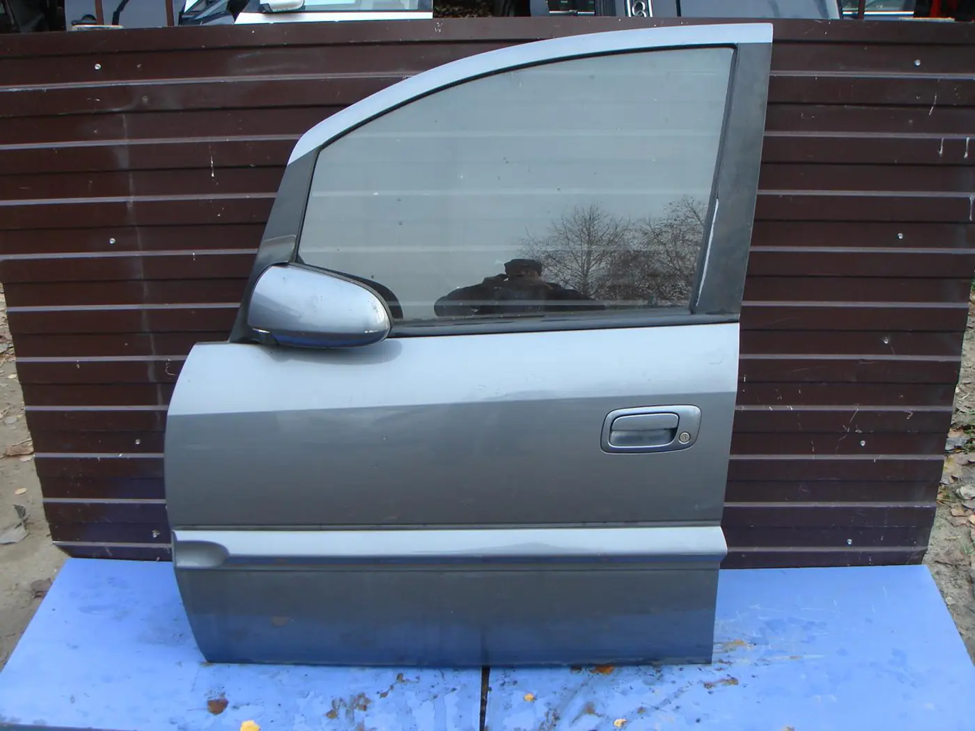 Стекло двери передней левой к Opel Zafira 2004