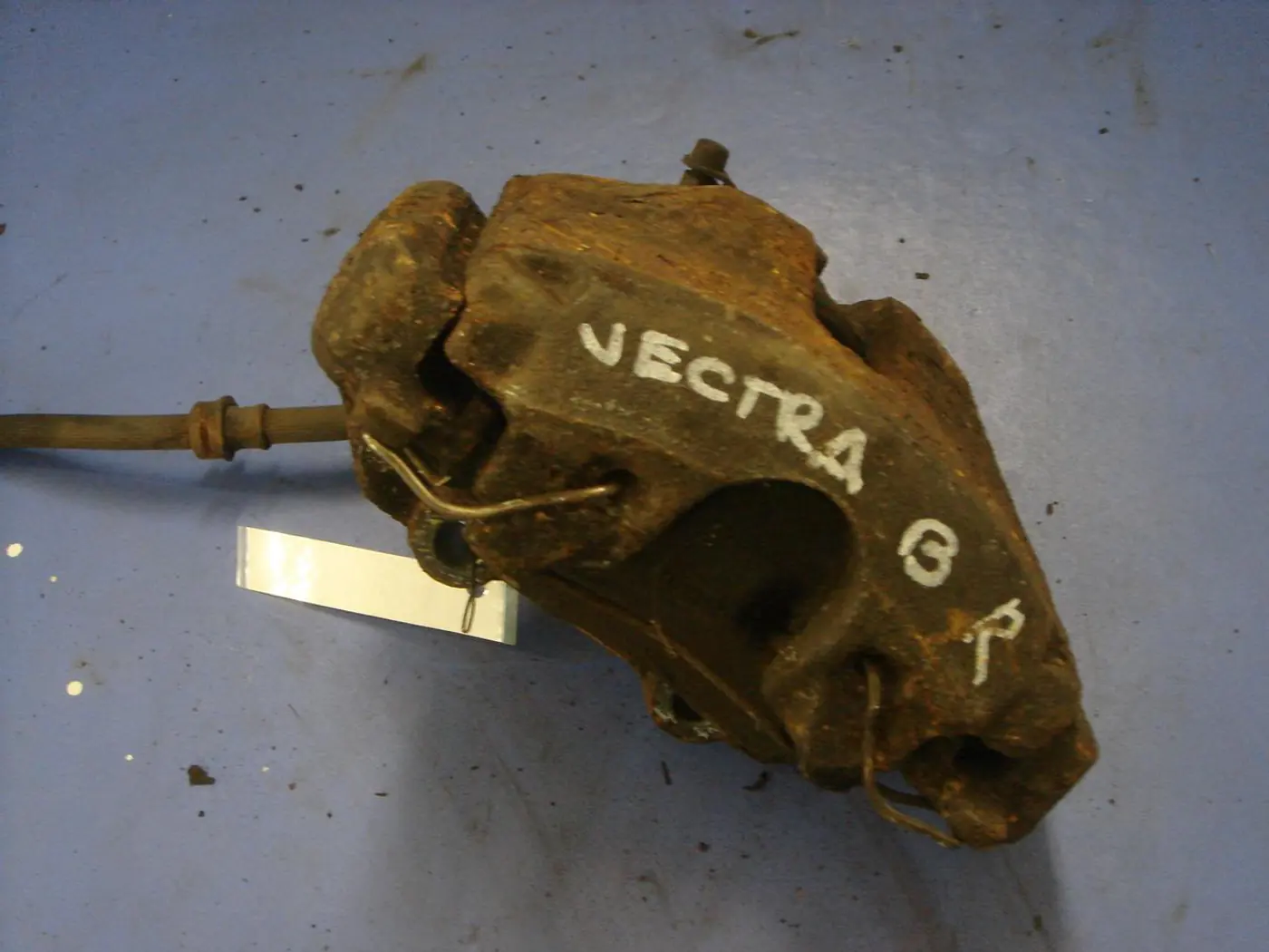 Суппорт передний правый к Opel Vectra 1999