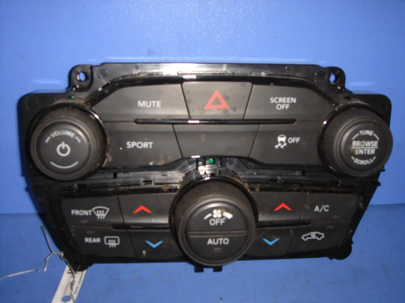 Блок управления печки/климат-контроля к Dodge Challenger 2018