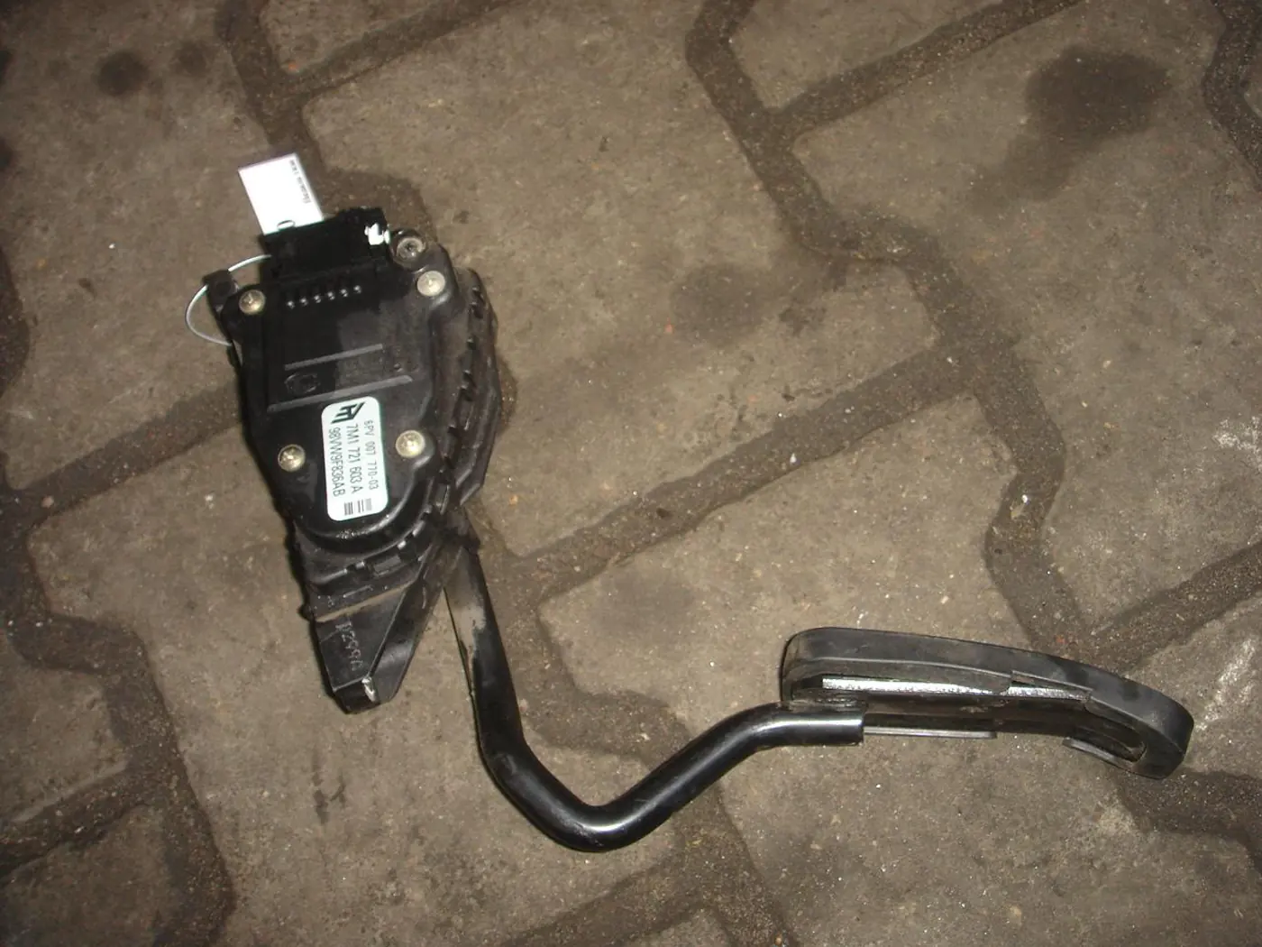 Педаль газа к Ford Galaxy 1998
