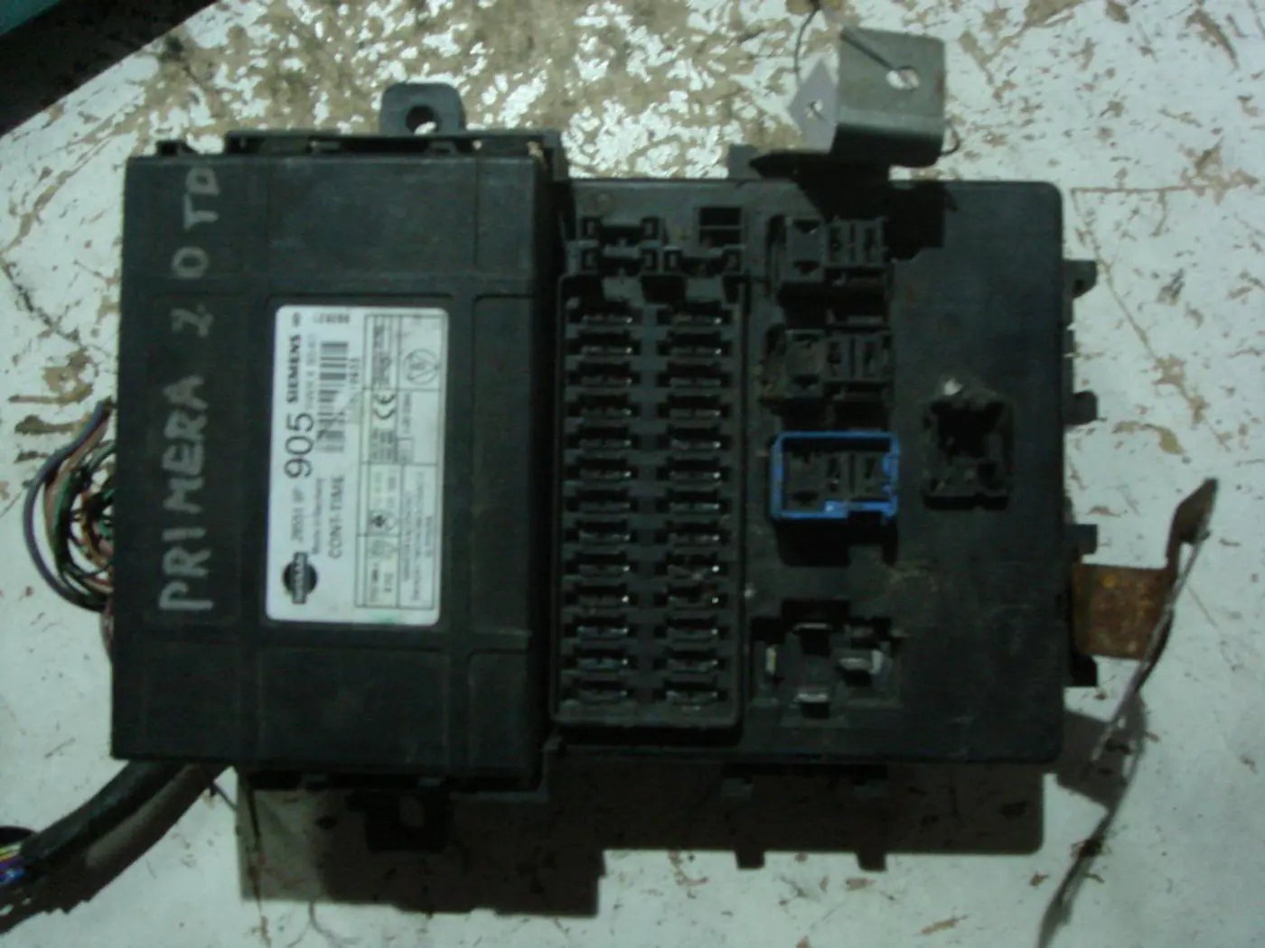 Блок предохранителей к Nissan Primera 1999