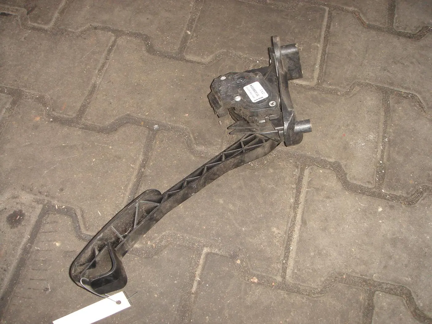 Педаль газа к Volvo V70 2002
