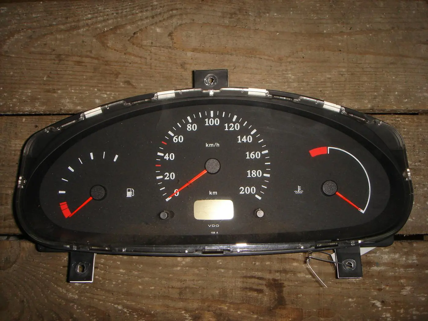 Щиток приборов (приборная панель) к Nissan Micra 2002