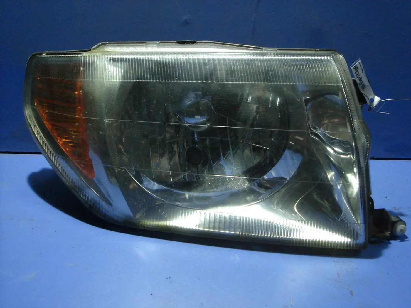 Фара правая к Mitsubishi Pajero Pinin 2002